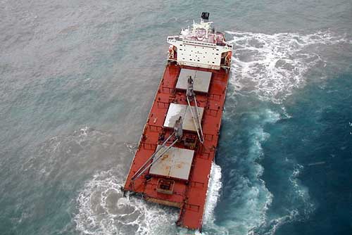 wreck-of-the-selendang-ayu (2)