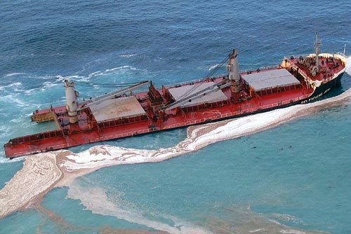 wreck-of-the-selendang-ayu (6)